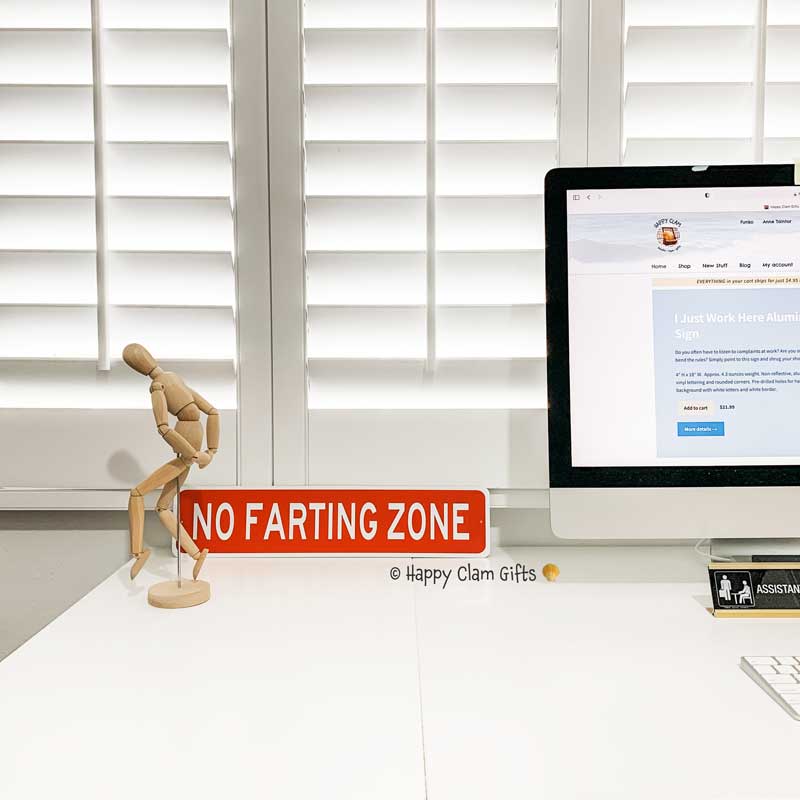 No Farting Zone Aluminum Sign - Happy Clam Gifts Copyright